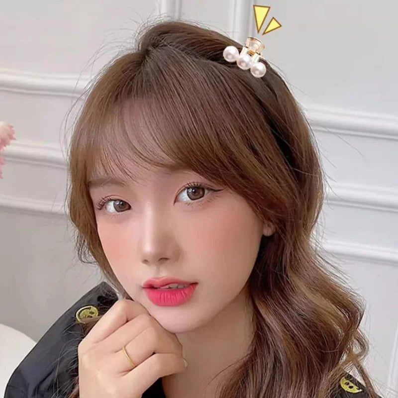 Elegant Rhinestone & Pearl Mini Hair Claws Set for Women and Girls - Image 4