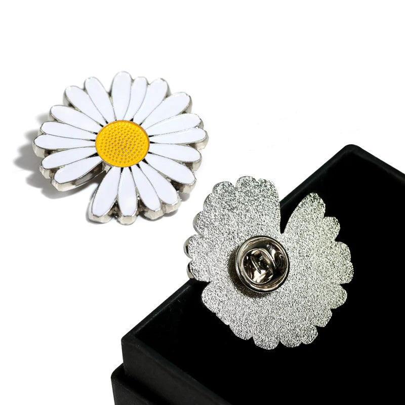 Fashion Lapel Pins – Cute Daisy Brooch for Clothing and Accessories - Image 2
