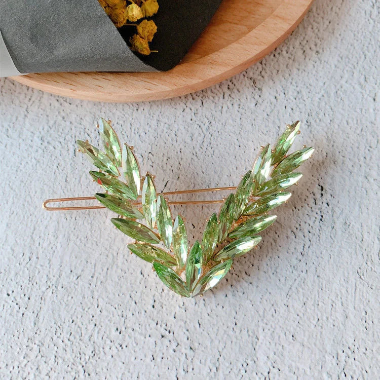 Luxury Shining Crystal Hair Clip – Elegant Korean V Shape Buckle Hairpins - Image 9