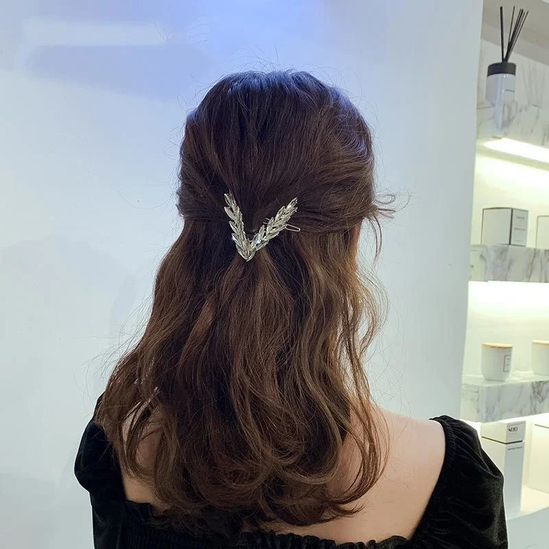 Luxury Shining Crystal Hair Clip – Elegant Korean V Shape Buckle Hairpins - Image 6